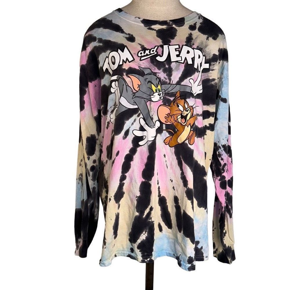 Tom & Jerry Mens Colorful Character Print Longsleeve Tshirt Casual Retro Hipster
